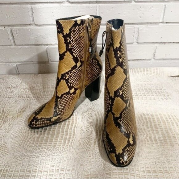 Zara Women’s Leather Animal Print Ankle Booties - Picture 1 of 9